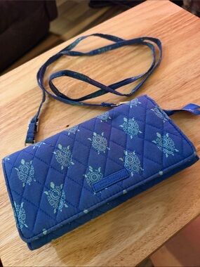 Vera Bradley Navy Quilted Crossbody Wallet with Turtle Print
